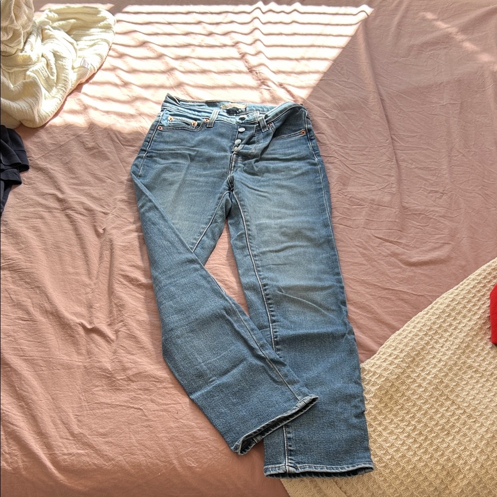 Levi's Women's Straight Leg Blue Jeans